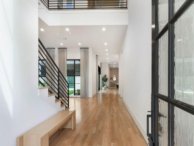 4024 Chatham Lane, Houston, TX 77027