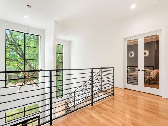 4024 Chatham Lane, Houston, TX 77027