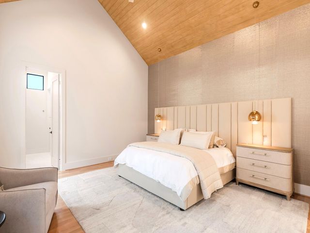 4024 Chatham Lane, Houston, TX 77027