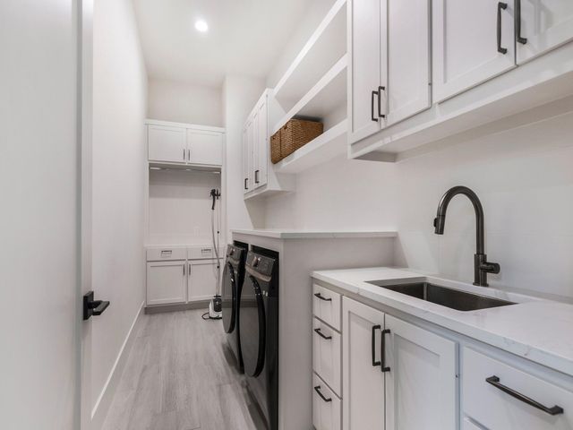 4024 Chatham Lane, Houston, TX 77027