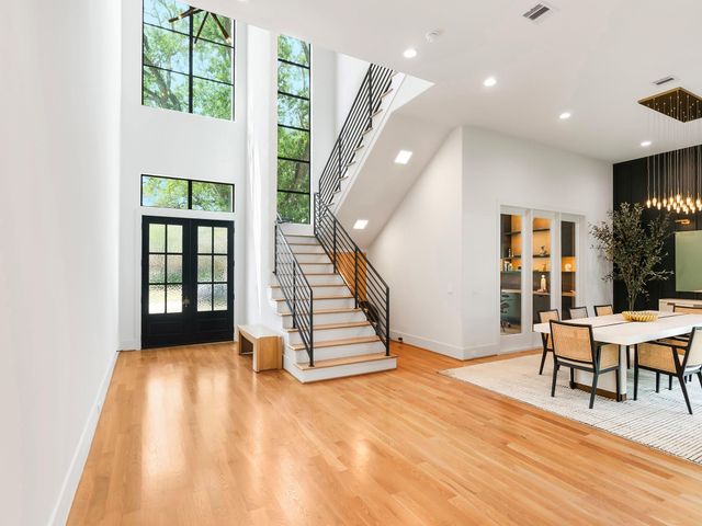 4024 Chatham Lane, Houston, TX 77027