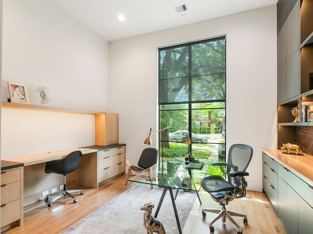 4024 Chatham Lane, Houston, TX 77027