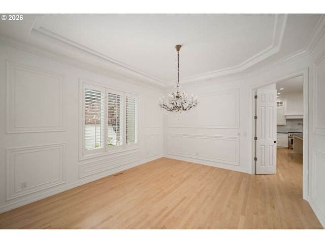 9149 Nw MCKENNA Dr, Portland, OR 97229