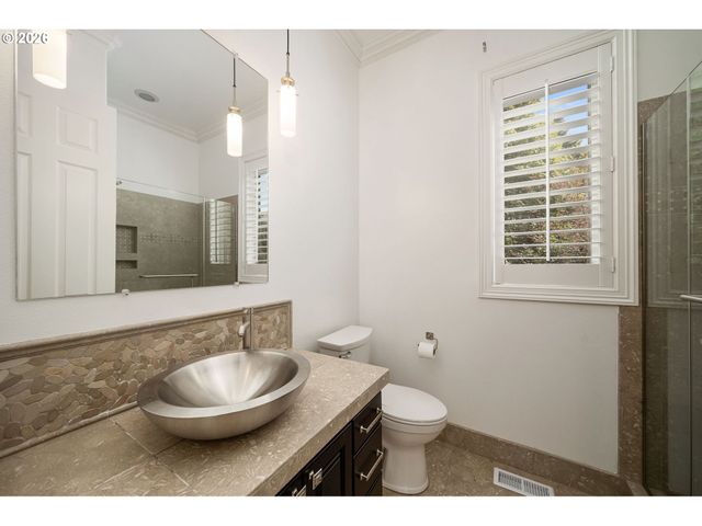 9149 Nw MCKENNA Dr, Portland, OR 97229