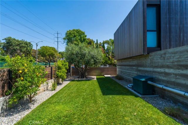 762 Rosecrans, Manhattan Beach, CA 90266