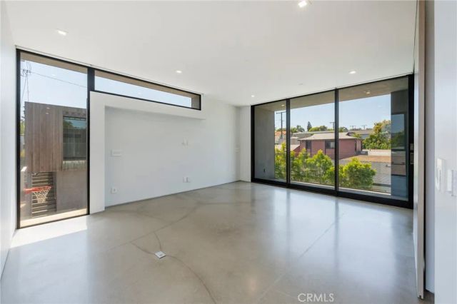 762 Rosecrans, Manhattan Beach, CA 90266