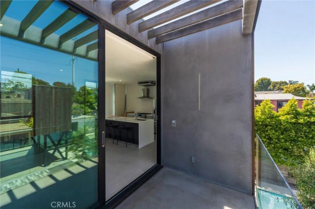 762 Rosecrans, Manhattan Beach, CA 90266