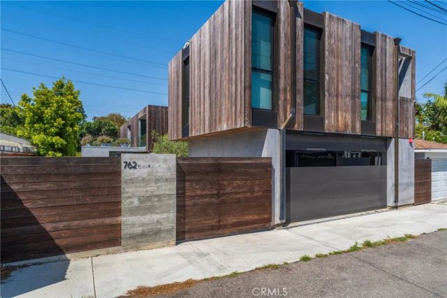 762 Rosecrans, Manhattan Beach, CA 90266
