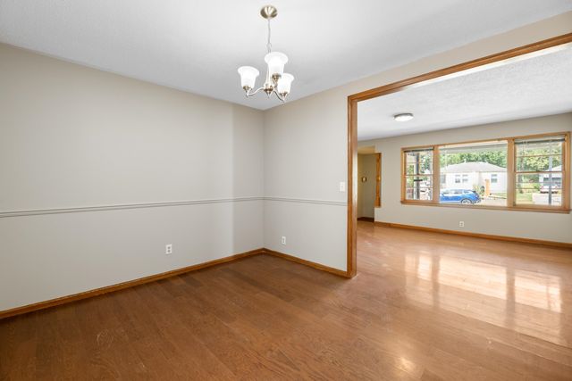 3609 E Countryside Plz, Wichita, KS 67218