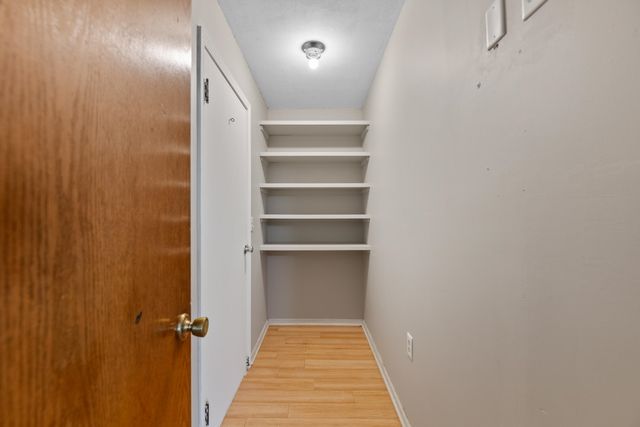 3609 E Countryside Plz, Wichita, KS 67218