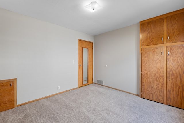 3609 E Countryside Plz, Wichita, KS 67218