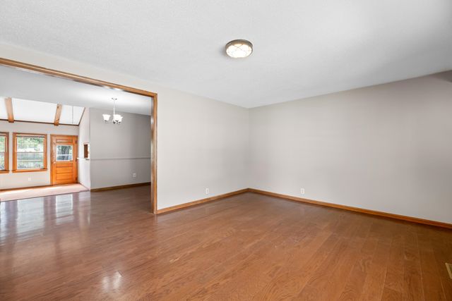 3609 E Countryside Plz, Wichita, KS 67218