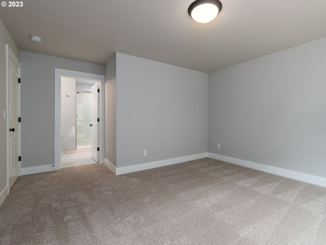 336 SUNDAY Dr, Creswell, OR 97426