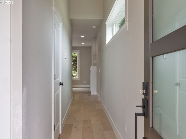 336 SUNDAY Dr, Creswell, OR 97426