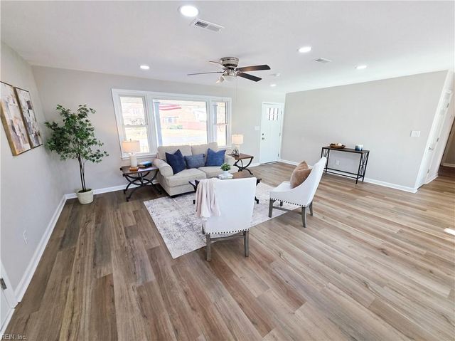 5209 Greenbrook DR, Portsmouth, VA 23703