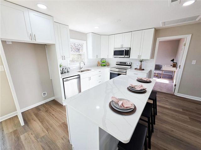 5209 Greenbrook DR, Portsmouth, VA 23703