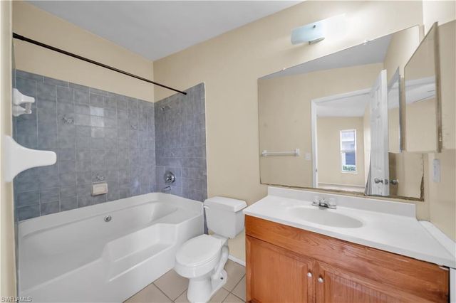 1412 NW 10th ST, Cape Coral, FL 33993