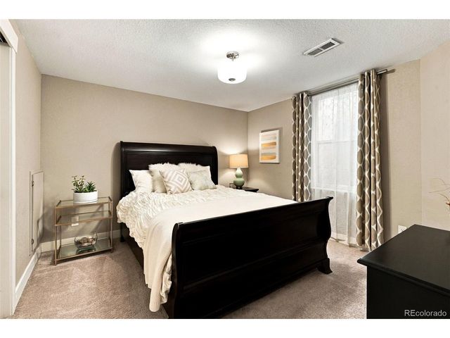 5047 Akron St, Denver, CO 80238