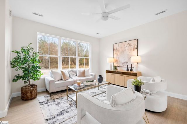 910 Alexander Road, Taylors, SC 29687