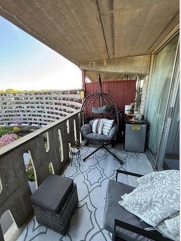 200 Swanton St 704, Winchester, MA 01890