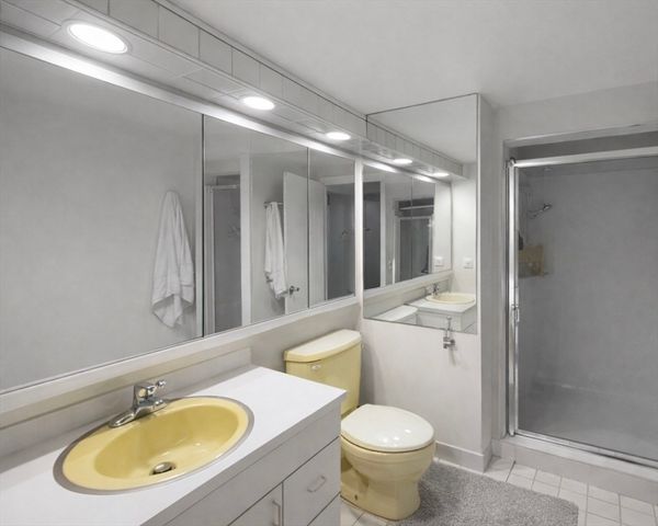 200 Swanton St 704, Winchester, MA 01890