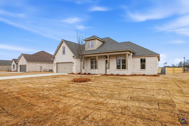 8 Pleasant Oaks Drive, Perry, GA 31069