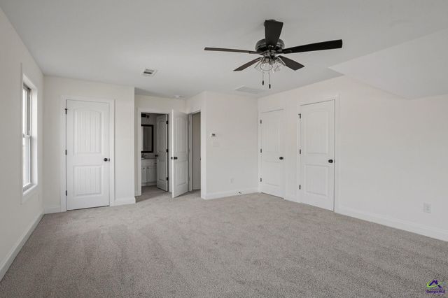 8 Pleasant Oaks Drive, Perry, GA 31069
