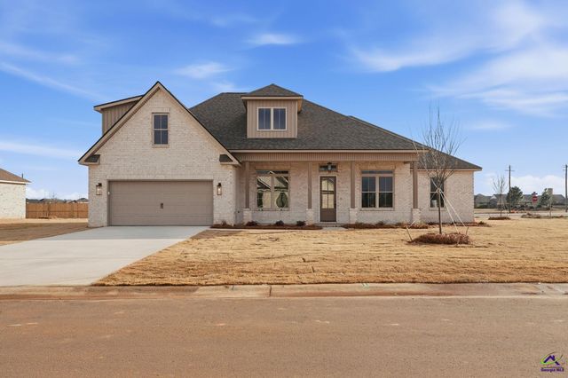 8 Pleasant Oaks Drive, Perry, GA 31069