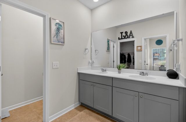 495 Spanish Wells Road, Summerville, SC 29486