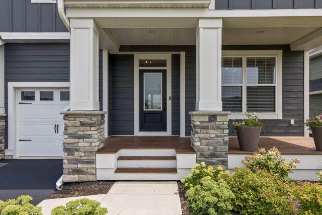 5019 Airlake Drive, Woodbury, MN 55129