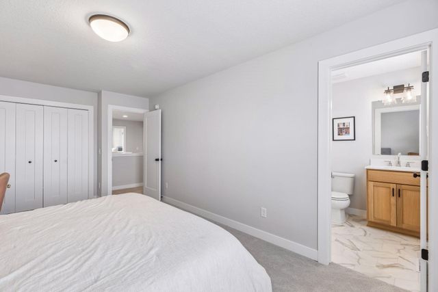 5019 Airlake Drive, Woodbury, MN 55129