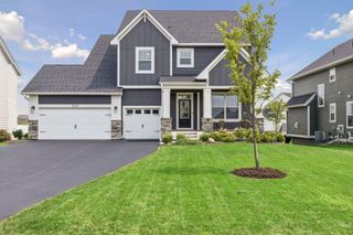 5019 Airlake Drive, Woodbury, MN 55129