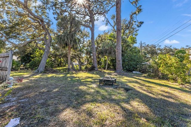 526 GRANT ROAD, Venice, FL 34293