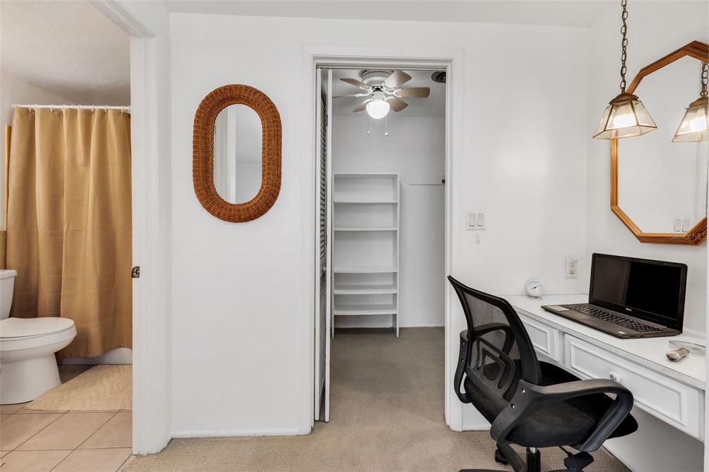 Image 26 of property listing at 526 GRANT ROAD, Venice, FL 34293