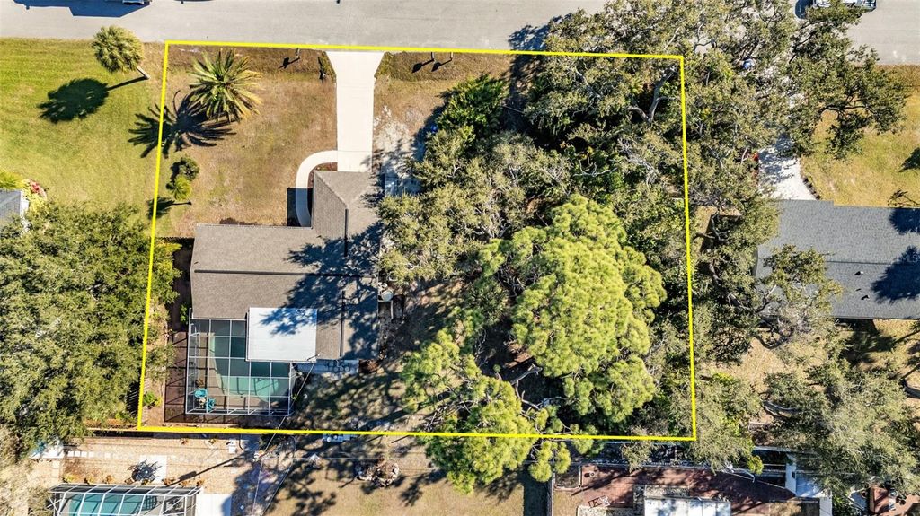 Image 39 of property listing at 526 GRANT ROAD, Venice, FL 34293