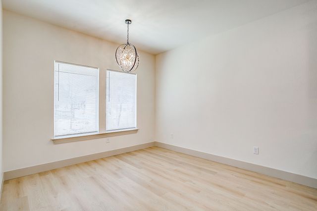 725 Haynie Drive, Runaway Bay, TX 76426