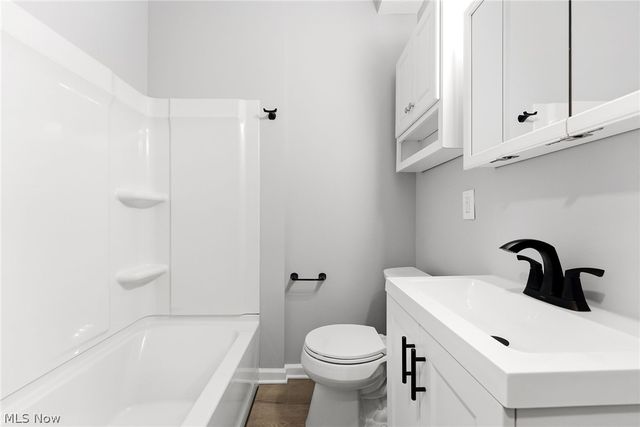 1535 Lakewood Avenue, Lakewood, OH 44107