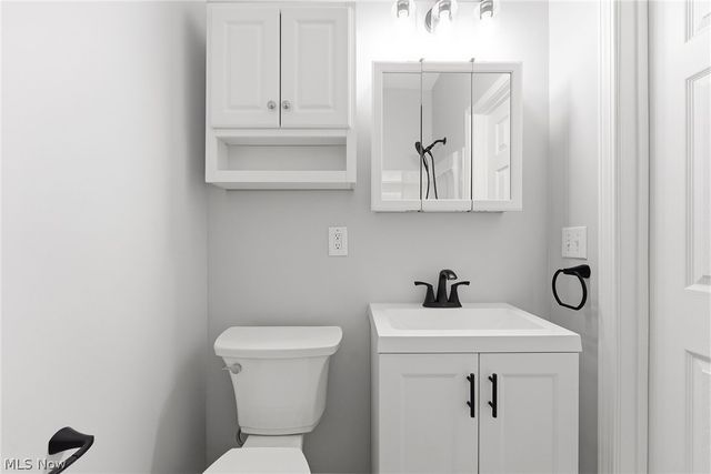 1535 Lakewood Avenue, Lakewood, OH 44107