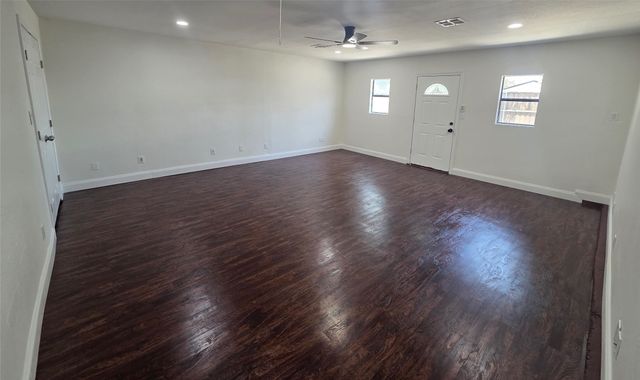 617 Prairie Lane, Mesquite, TX 75150