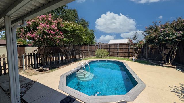 617 Prairie Lane, Mesquite, TX 75150