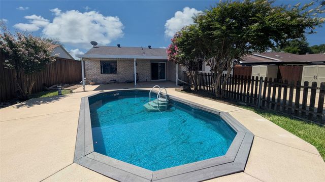 617 Prairie Lane, Mesquite, TX 75150