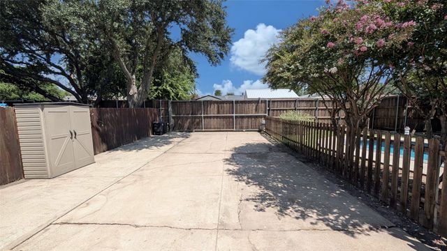 617 Prairie Lane, Mesquite, TX 75150