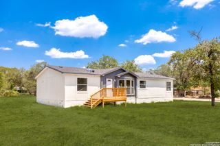 200 lolita, Lytle, TX 78052