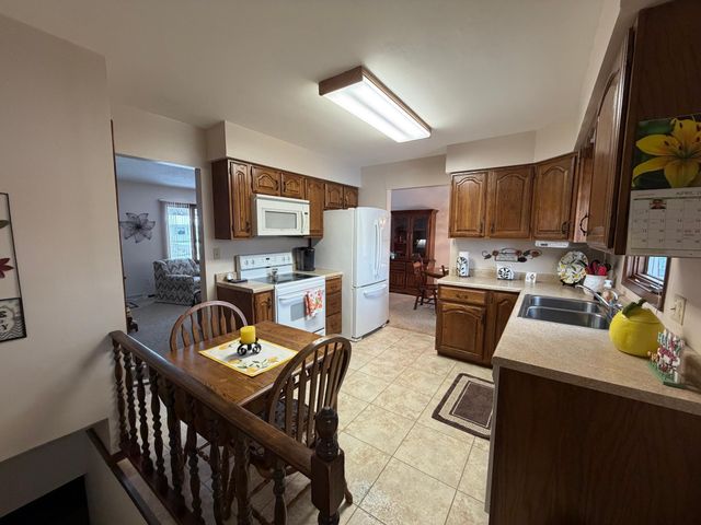 1809 15th Street S, Fargo, ND 58103