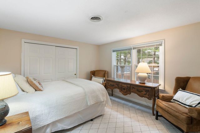 28 B Stonehouse Lane, Keene, NH 03431