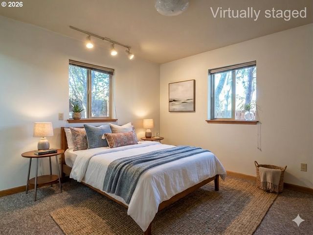 277 N DOLPHIN St, Rockaway Beach, OR 97136