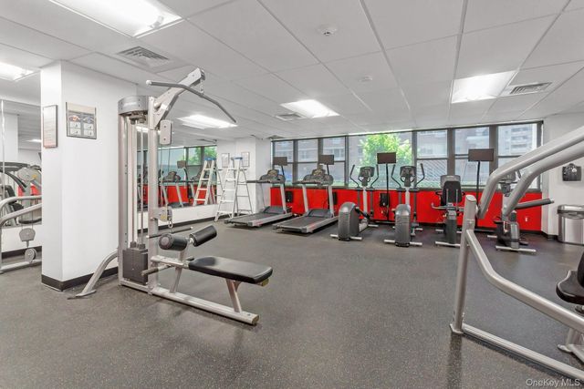 44 Strawberry Hill Avenue 11L, Stamford, CT 06902