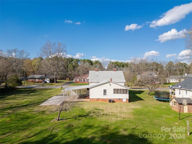 206 E Allenton Street, Mount Gilead, NC 27306
