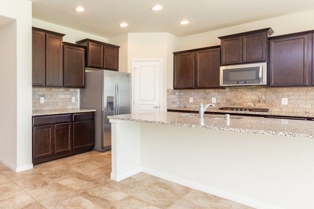 10 Log House Court, Tomball, TX 77375