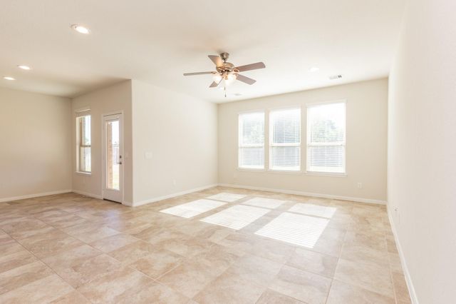 10 Log House Court, Tomball, TX 77375